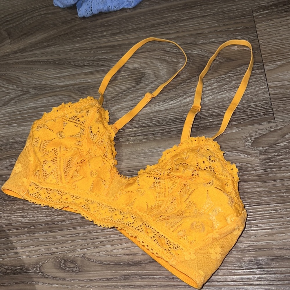Aerie lace trim bralette in green nwot - Picture 3 of 5